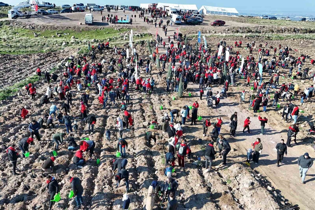 MENEMEN BELEDİYESİ, YENİ DOĞAN BEBEKLER İÇİN HAZIRLADIĞI 'İYİ Kİ DOĞDUN BEBEK' SETLERİNİ ARMAĞAN...