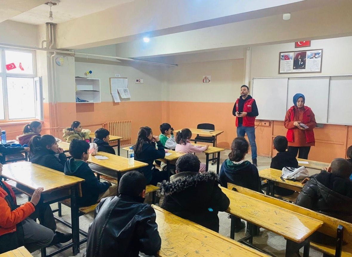 MERKEZİN SENİNLE GÜZEL PROJESİ DİYADİN’DE