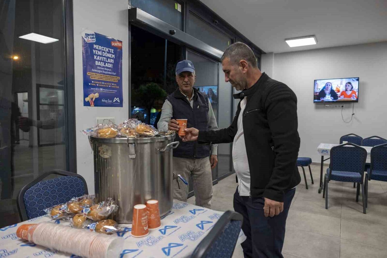 MERSİN’DE BÜYÜKŞEHİR BELEDİYESİ TARAFINDAN HAYATA GEÇİRİLEN EMEK EVİ, GÜN DOĞMADAN İŞE GİDEN...