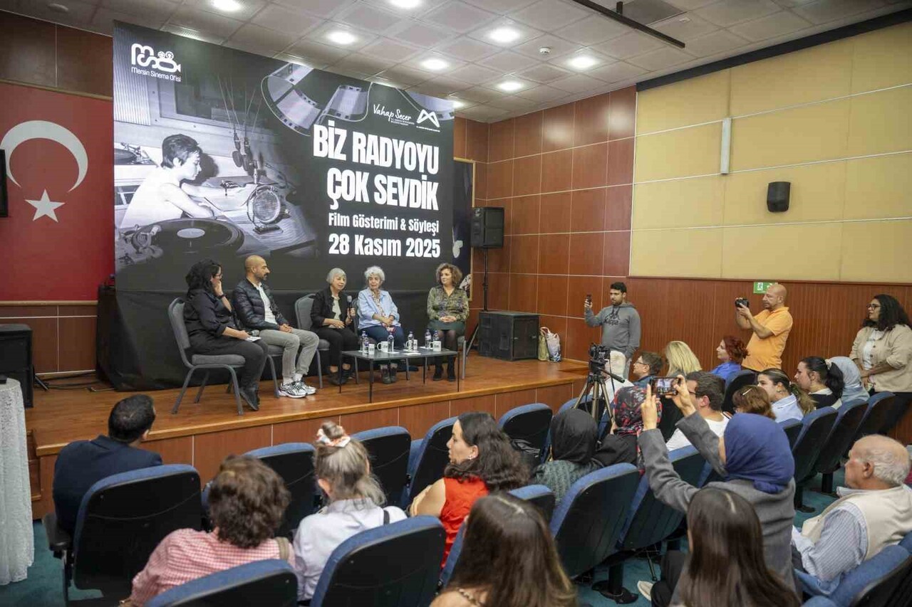 MERSİN SİNEMA OFİSİ’NİN DÜZENLEDİĞİ GÖSTERİMDE, KADIN RADYOCULARIN MÜCADELESİNİ ANLATAN ‘BİZ...
