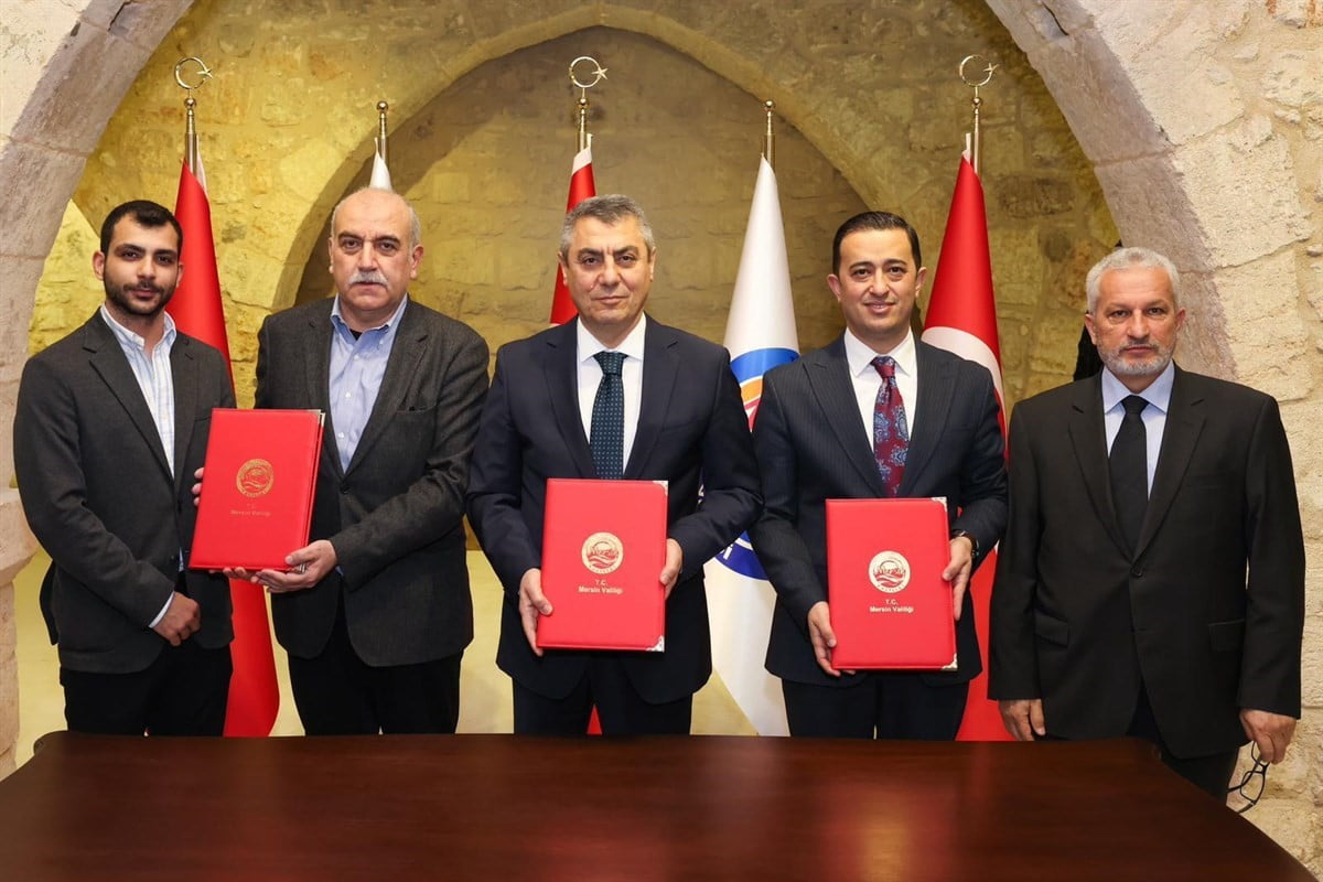 MERSİN VALİSİ ATİLLA TOROS’UN HİMAYESİNDE, KENTTE SAĞLIK HİZMETLERİNİN GÜÇLENDİRİLMESİNE YÖNELİK...