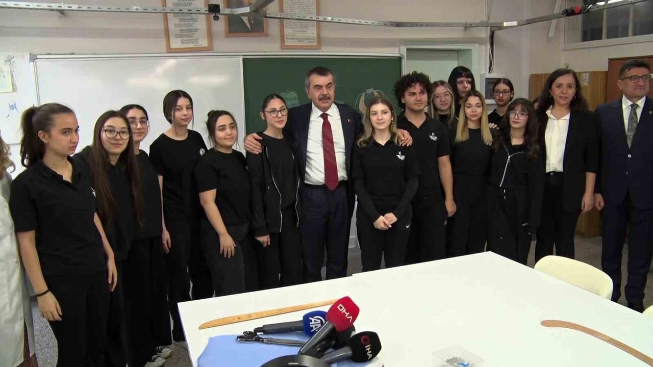 MİLLİ EĞİTİM BAKANI PROF. DR. YUSUF TEKİN, KADIKÖY MESLEKİ VE TEKNİK ANADOLU LİSESİ'NDE...