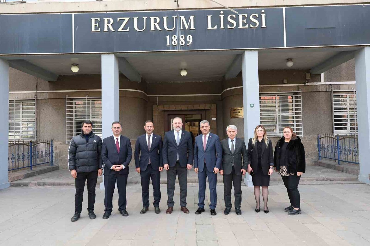 MİLLİ EĞİTİM BAKANLIĞI BİLGİ İŞLEM GENEL MÜDÜRÜ. PROF. DR. ERSİN KARAMAN, MEZUN OLDUĞU ERZURUM...