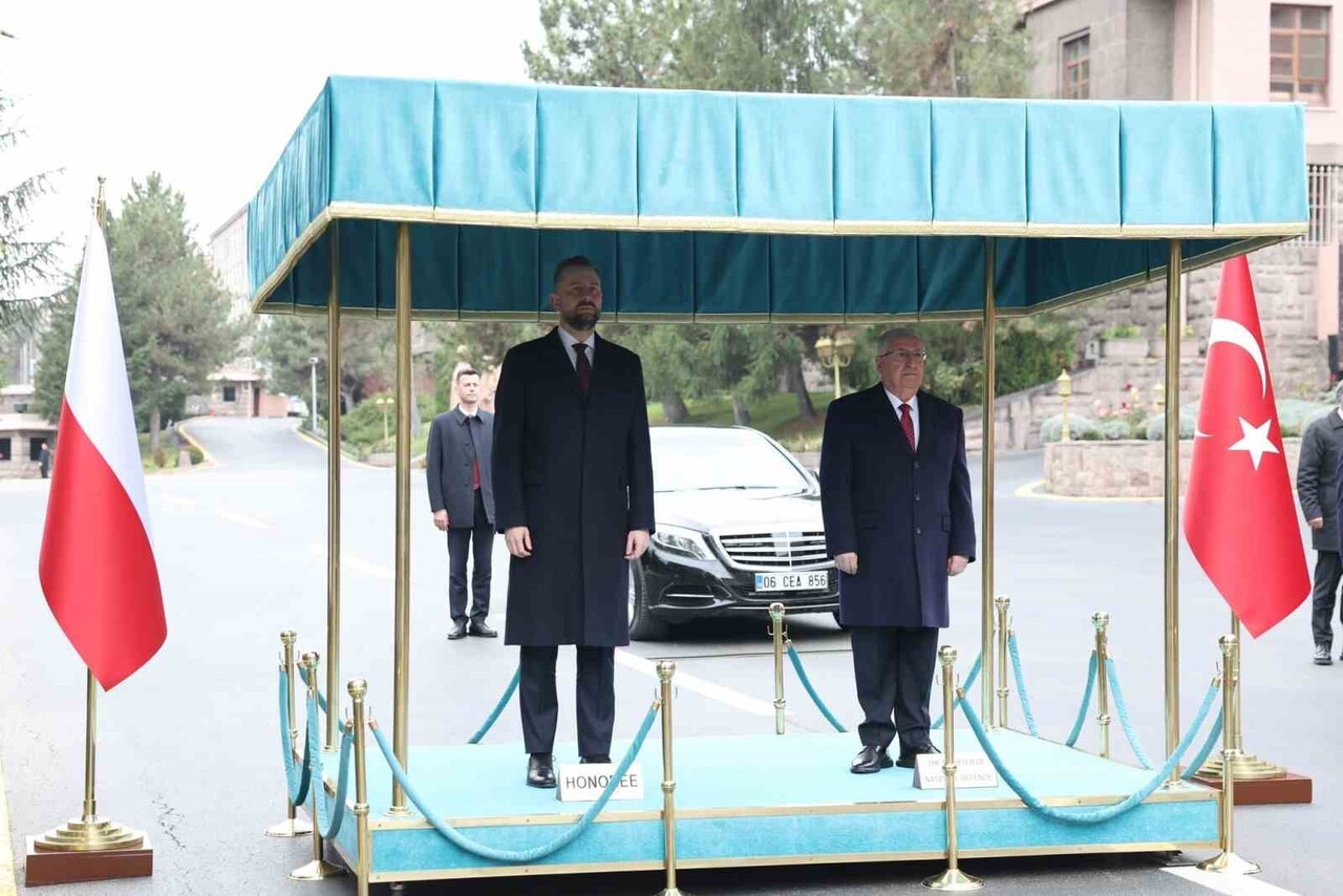 MİLLİ SAVUNMA BAKANI YAŞAR GÜLER VE POLONYA BAŞBAKAN YARDIMCISI VE SAVUNMA BAKANI WADYSAW...