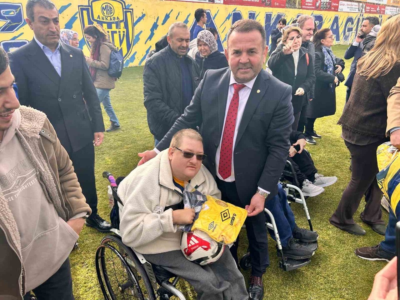 MKE ANKARAGÜCÜ SPOR KULÜBÜ, 3 ARALIK DÜNYA ENGELLİLER GÜNÜ KAPSAMINDA ENGELLİ ÇOCUKLAR VE...