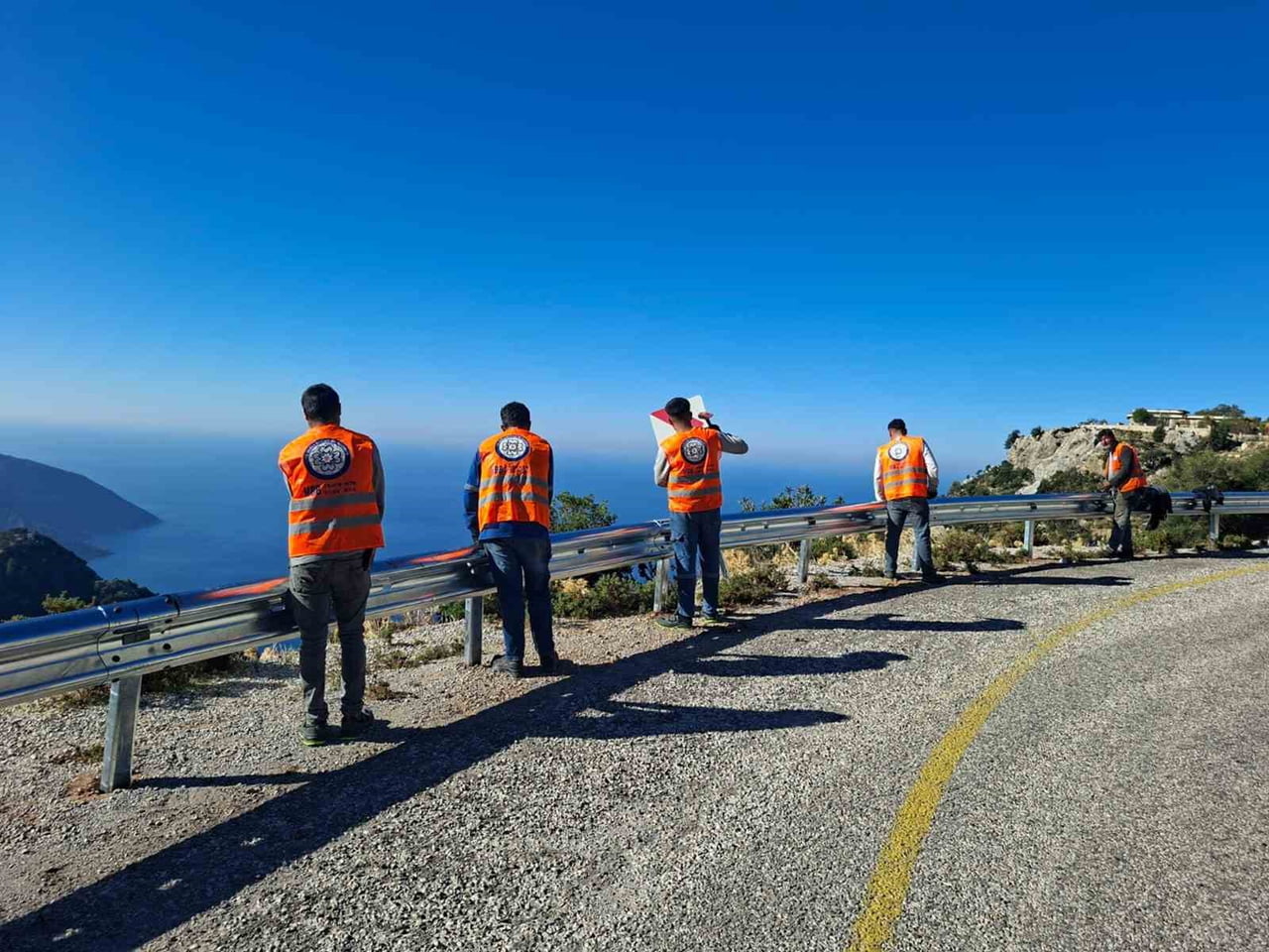MUĞLA BÜYÜKŞEHİR BELEDİYESİ, ‘GÜVENLİ YOLLAR’ SLOGANIYLA İL GENELİNDE TRAFİK GÜVENLİĞİNİ ARTIRMAYA...