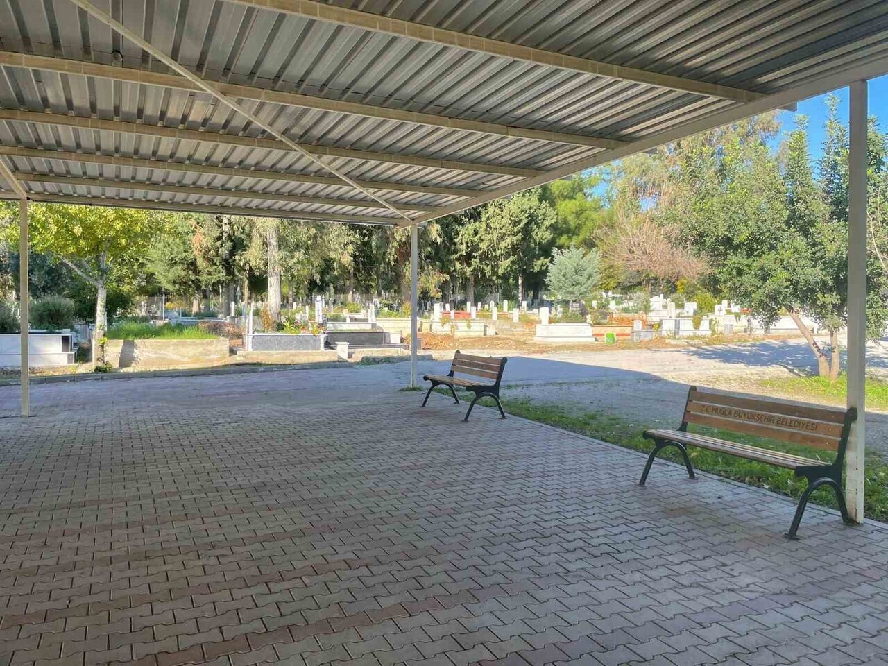 MUĞLA BÜYÜKŞEHİR BELEDİYESİ, İL GENELİNDEKİ MEZARLIKLARDA TEMİZLİK, BAKIM-ONARIM VE AĞAÇ BAKIM...