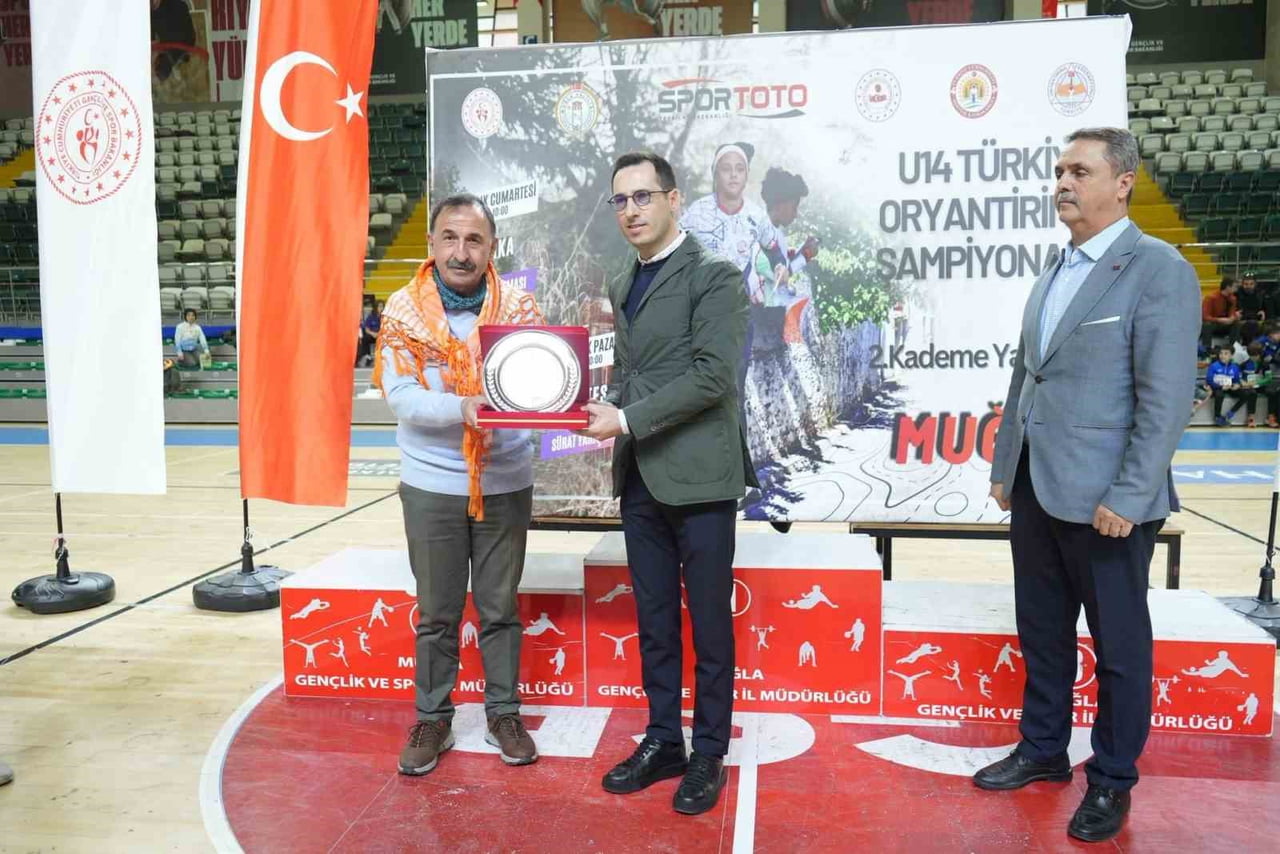 MUĞLA’DA ORYANTİRİNG HEYECANI GENÇ YILDIZLAR KUPALARINA KAVUŞTU