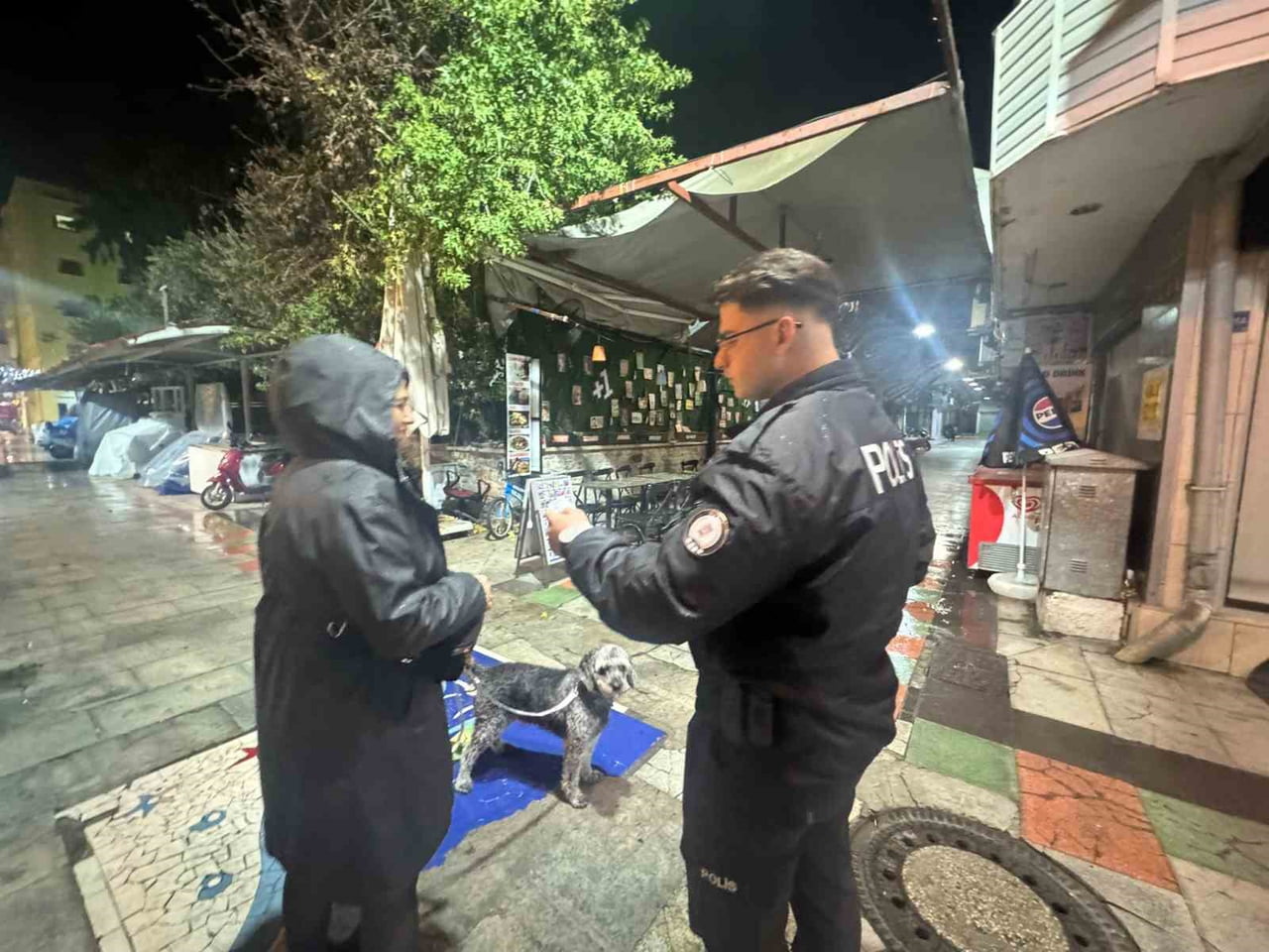 MUĞLA’NIN MARMARİS İLÇESİNDE YILBAŞI ÖNCESİ GÜVENLİK ÖNLEMLERİ ÜST SEVİYEYE ÇIKARILDI. MARMARİS...