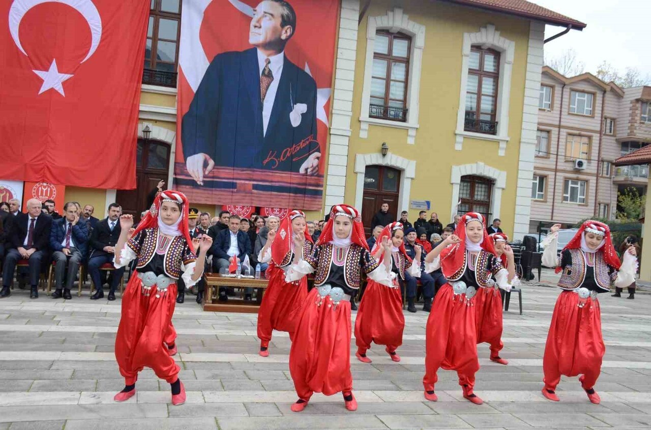 MUSTAFA KEMAL ATATÜRK'ÜN BİLECİK'E GELİŞİNİN VE TARİHE 'BİLECİK MÜLAKATI' OLARAK GEÇEN TARİHİ...