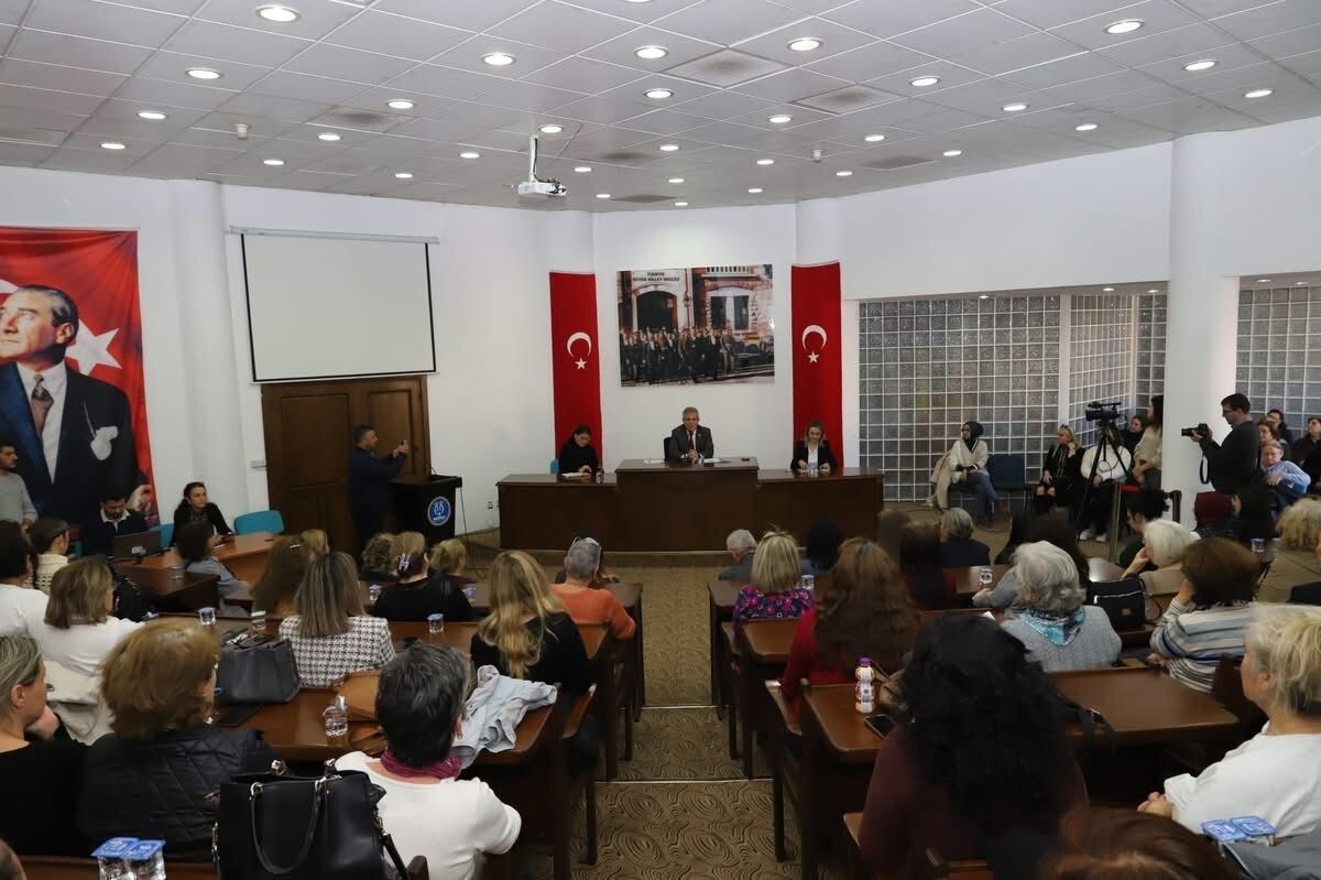 NAZİLLİ’NİN İLK KADIN MECLİSİ KURULUYOR