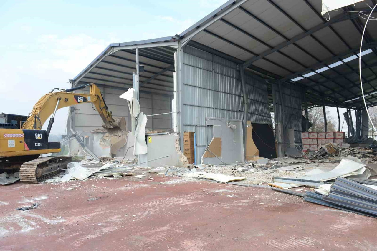 NİLÜFER BELEDİYESİ, KENT GENELİNDE KAÇAK YAPILAŞMAYLA MÜCADELESİNİ KARARLILIKLA SÜRDÜRÜYOR....