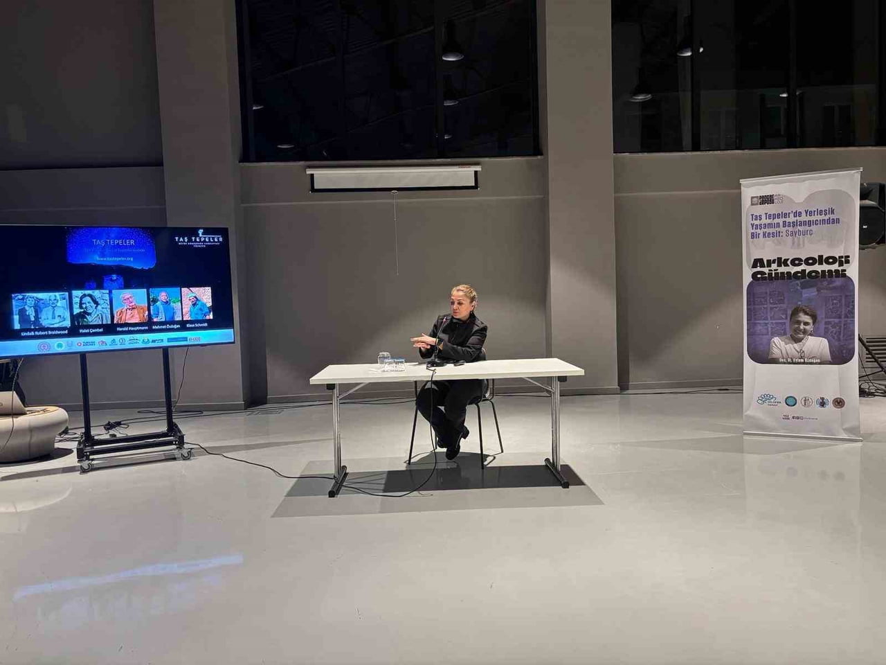 NİLÜFER BELEDİYESİ’NİN DÜZENLEDİĞİ ARKEOLOJİ GÜNDEMİ BULUŞMALARININ YILIN SON OTURUMUNDA...