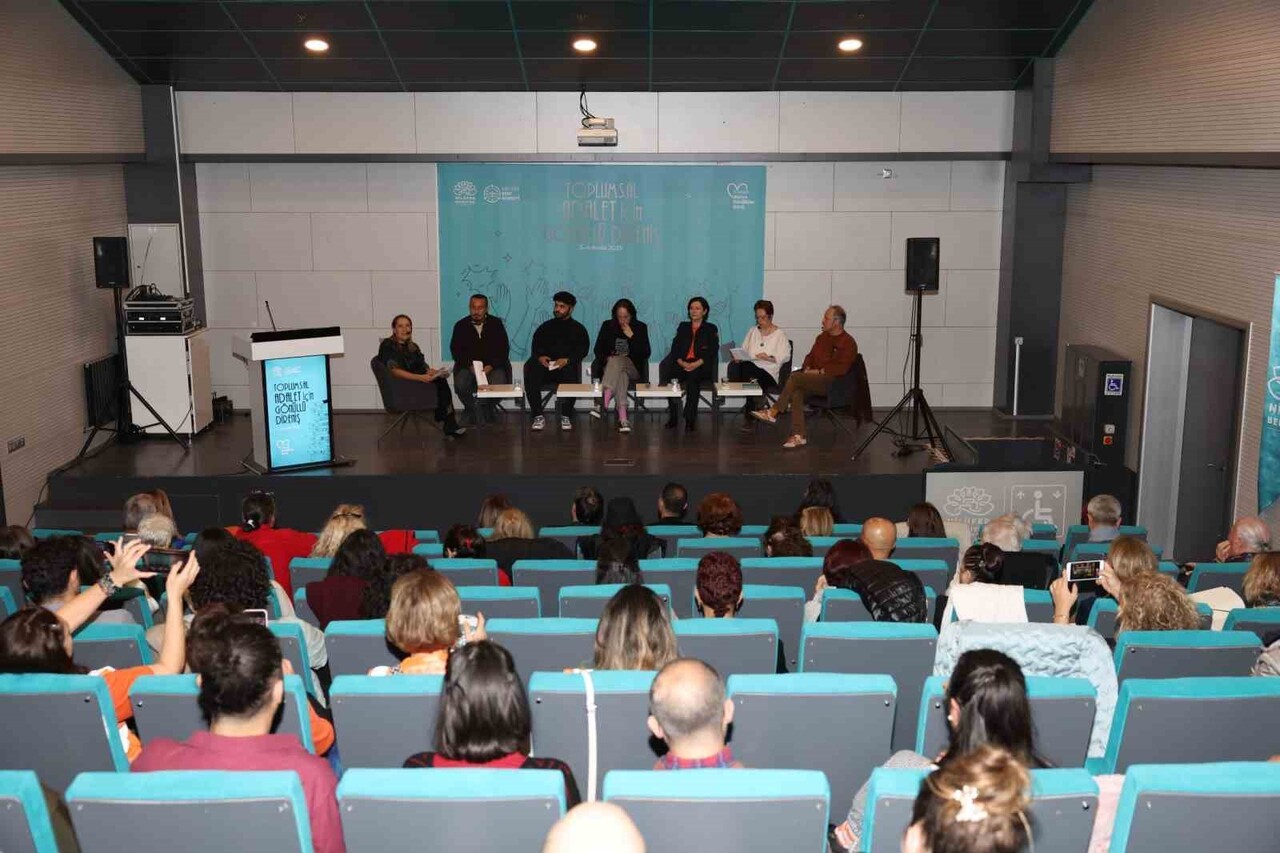 NİLÜFER BELEDİYESİ VE NİLÜFER KENT KONSEYİ İŞ BİRLİĞİYLE 5 ARALIK DÜNYA GÖNÜLLÜLER GÜNÜ KAPSAMINDA...