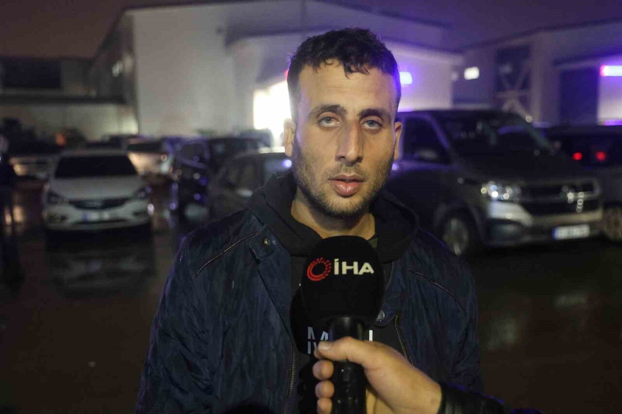 OĞLUNUN 3 GÜNDÜR O TAŞLARIN ALTINDA AZAP ÇEKTİĞİNİ İFADE EDEN BABA MUHAMMED EL CEDDUH, OĞLUNA BUNU...