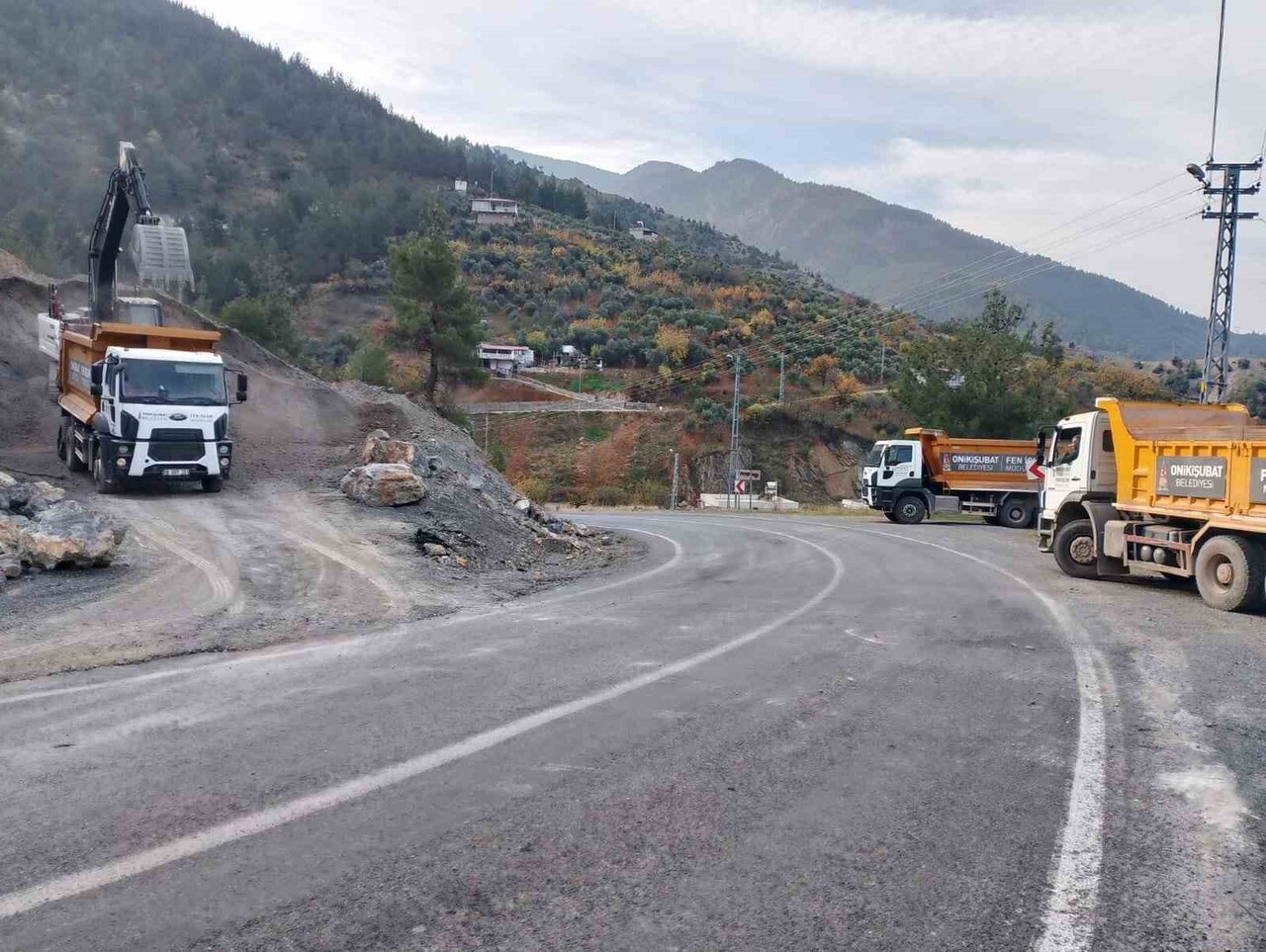 ONİKİŞUBAT BELEDİYESİ, KIRSAL MAHALLELERDE YAŞAYAN VATANDAŞLARIN İHTİYAÇLARINA HIZLI VE ETKİLİ...