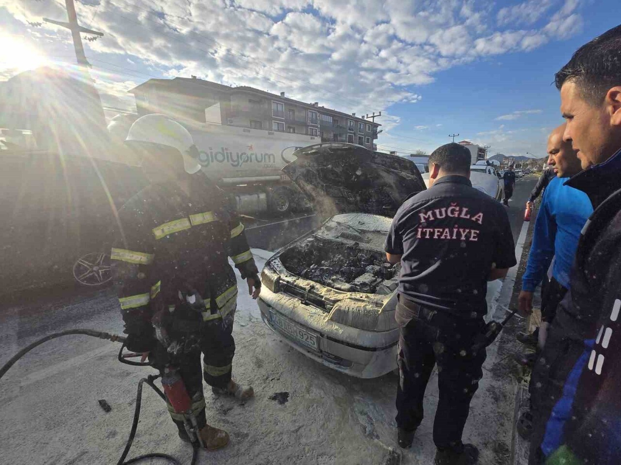 ORTACA’DA ARAÇ YANGINI