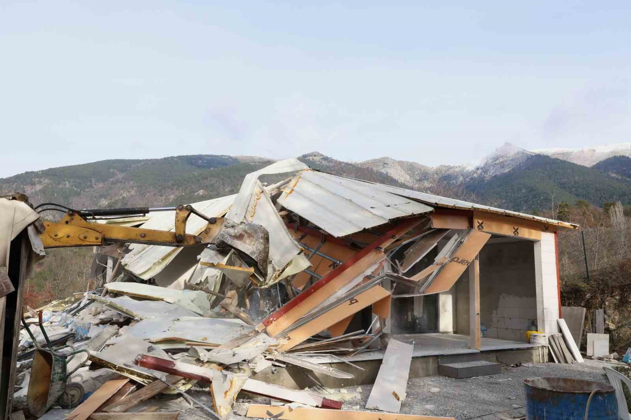 OSMANGAZİ BELEDİYESİ, İLÇE GENELİNDE KAÇAK YAPILAŞMANIN ÖNÜNE GEÇMEK VE DOĞAL ALANLARI KORUMAK...