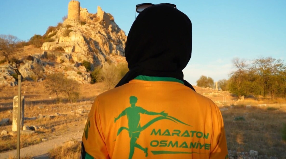 OSMANİYE’DE ENKAZLA ANILAN SOKAKLARDA UMUT ADIMLARI