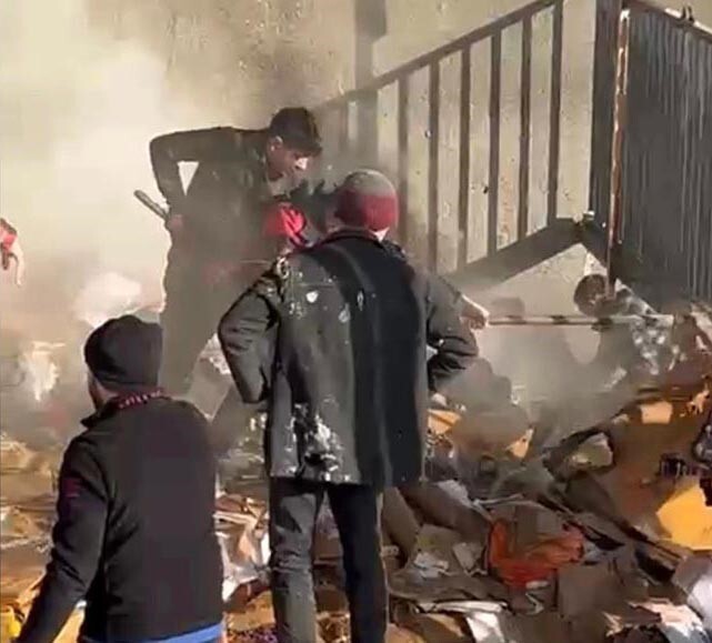 OSMANİYE’DE GERİ DÖNÜŞÜM TESİSİNDE ÇIKAN YANGIN KORKUTTU