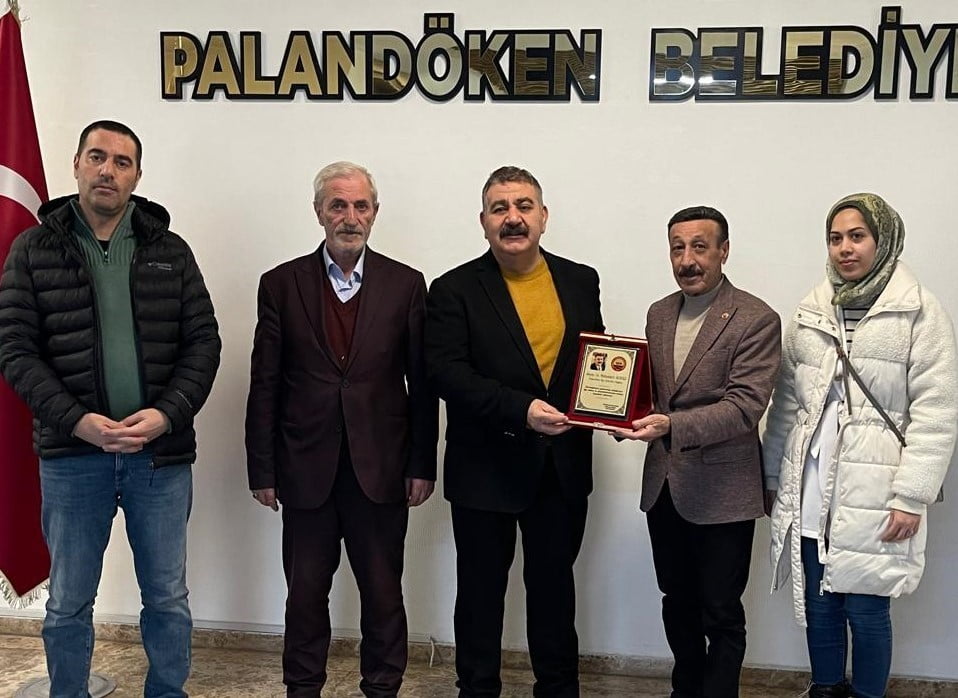 PALANDÖKEN BELEDİYE BAŞKANI MUHAMMET SUNAR, EMEKLİ KESİMİNE YÖNELİK GÖSTERDİĞİ YAKIN İLGİ, DESTEK...