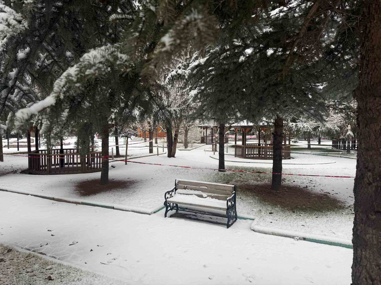 PATNOS KAR YAĞIŞIYLA BEYAZA BÜRÜNDÜ