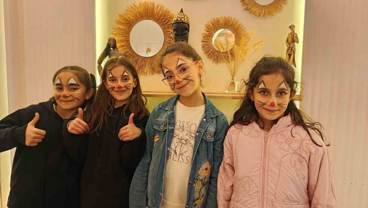 PATNOSLU ÖĞRENCİLER “TOTİ İLE POTİ” OYUNUNU İZLEDİ