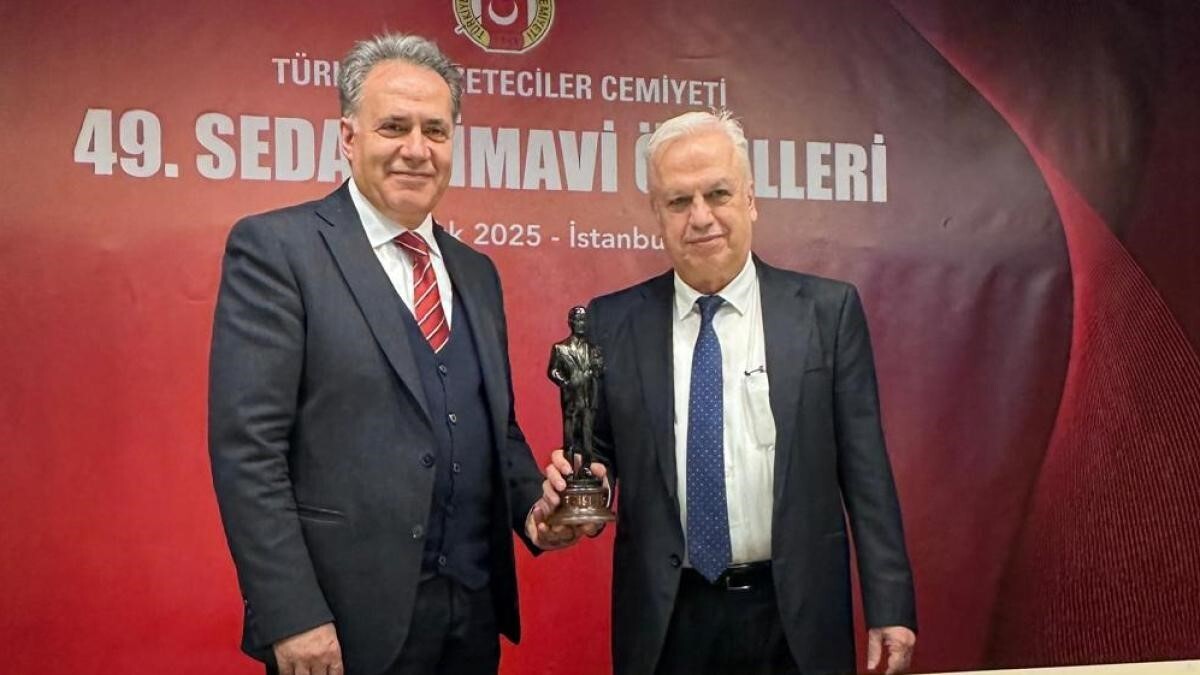 PROF. DR. SEZAİ YILMAZ'A TGC SEDAT SİMAVİ ÖDÜLÜ