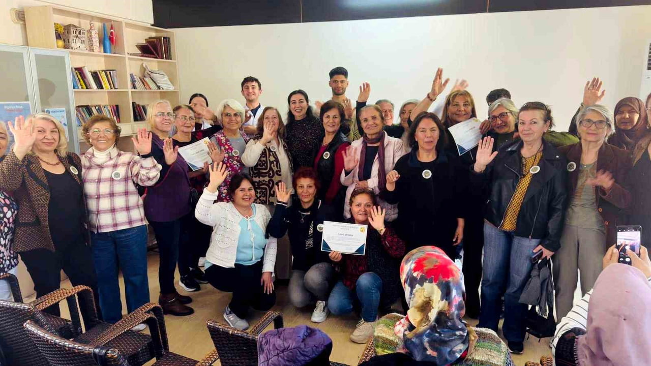 PROGRAM KAPSAMINDA BELİRLENEN SAĞLIK HEDEFLERİNDEN EN AZ BİRİNE ULAŞAN YAŞLI EVİ ÜYELERİ İÇİN...