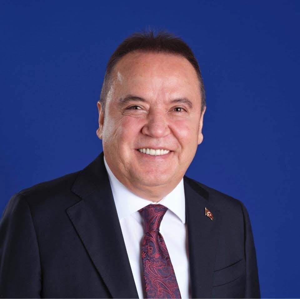 "RÜŞVET" VE "YOLSUZLUK" SORUŞTURMASINDA 5 TEMMUZ TARİHİNDE GÖZALTINA ALINIP TUTUKLANAN VE GÖREVDEN...