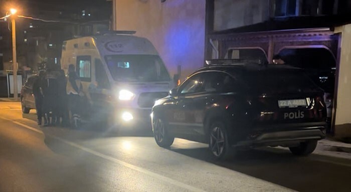 SAĞLIK EKİPLERİNİN MÜDAHALESİYLE AMBULANSTA KONTROL EDİLDİKTEN SONRA TABURCU EDİLEN B.Ç., YENİDEN...