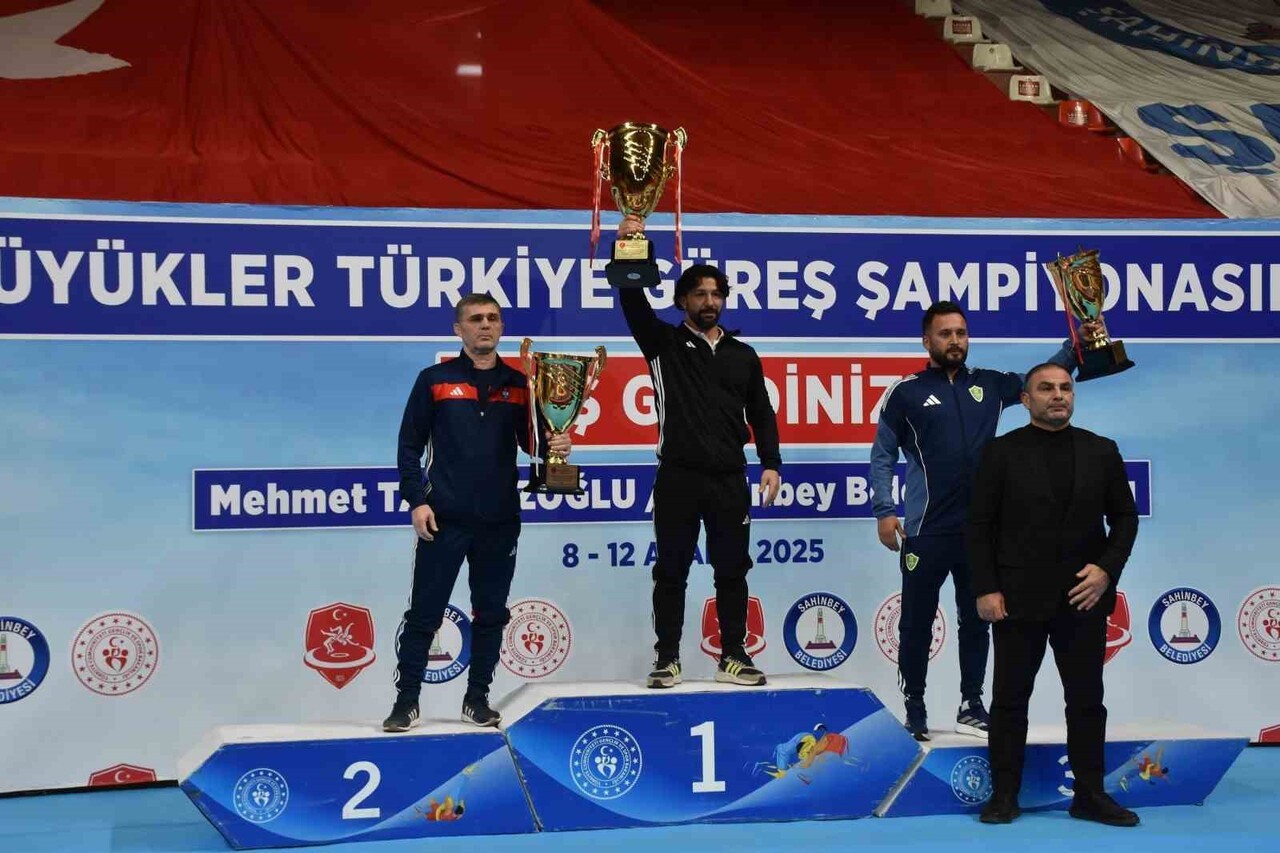 ŞAHİNBEY BELEDİYESİ’NİN EV SAHİPLİĞİNİ YAPTIĞI TÜRKİYE GÜREŞ ŞAMPİYONASI SONA...