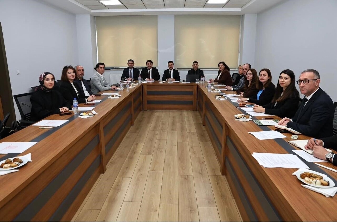 SAKARYA ÜNİVERSİTESİ EĞİTİM FAKÜLTESİ DANIŞMA KURULU, PAYDAŞ KURUMLARLA İŞ BİRLİĞİNİ GÜÇLENDİRECEK...