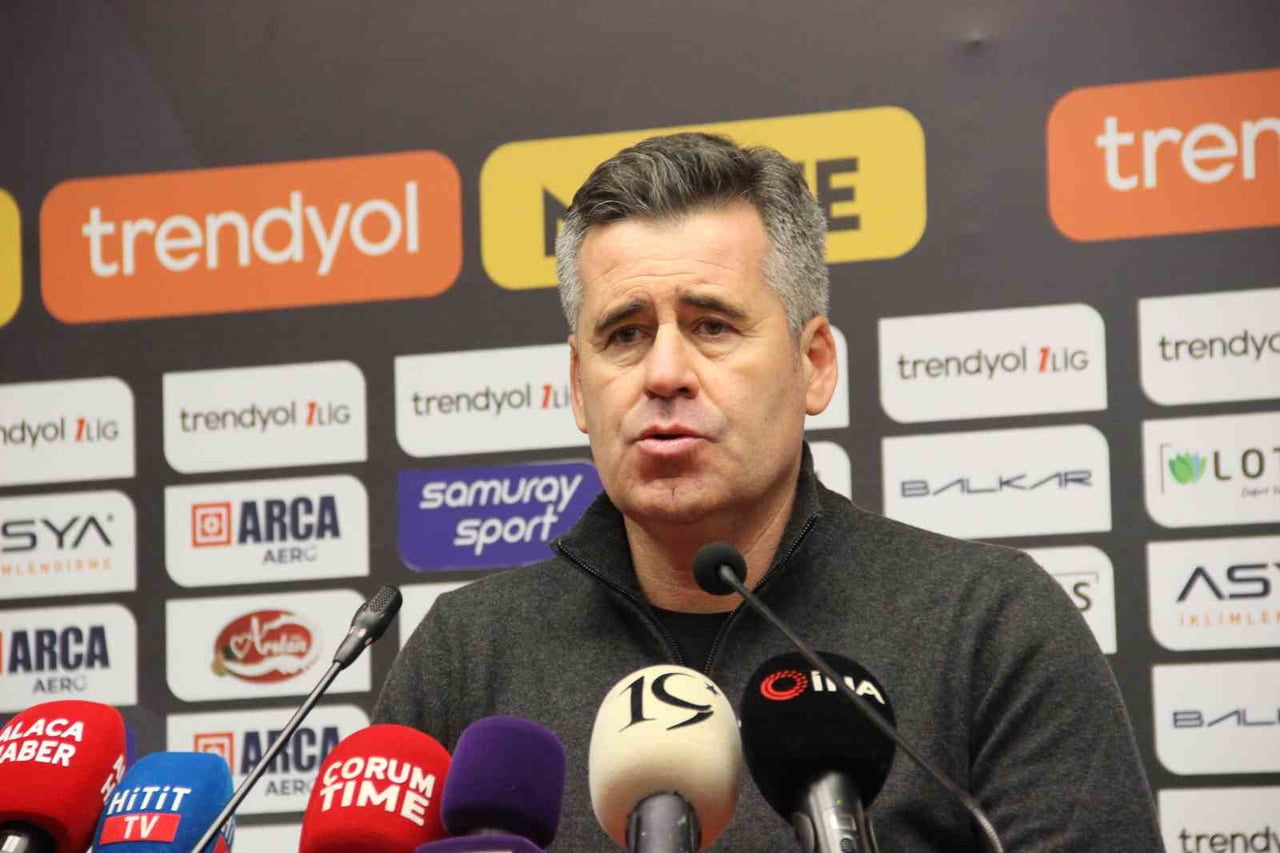 SAKARYASPOR’U EVLERİNDE 2-0 MAĞLUP ETTİKLERİ KARŞILAŞMANIN ARDINDAN KONUŞAN ÇORUM FK TEKNİK...