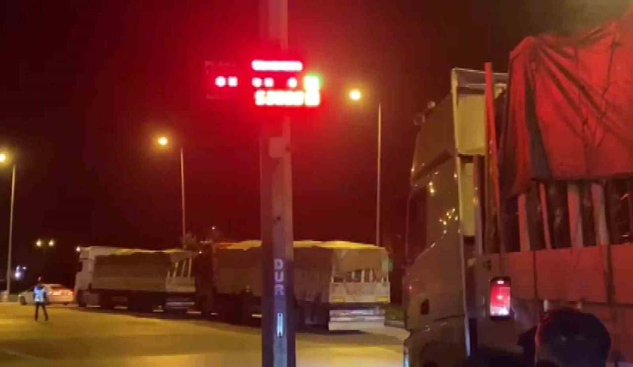 SAMSUN'DA PLAKALARINI KAPATARAK KANTARA GİRMEYEN 6 TIRA 461 BİN 875 TL İDARİ PARA CEZASI...