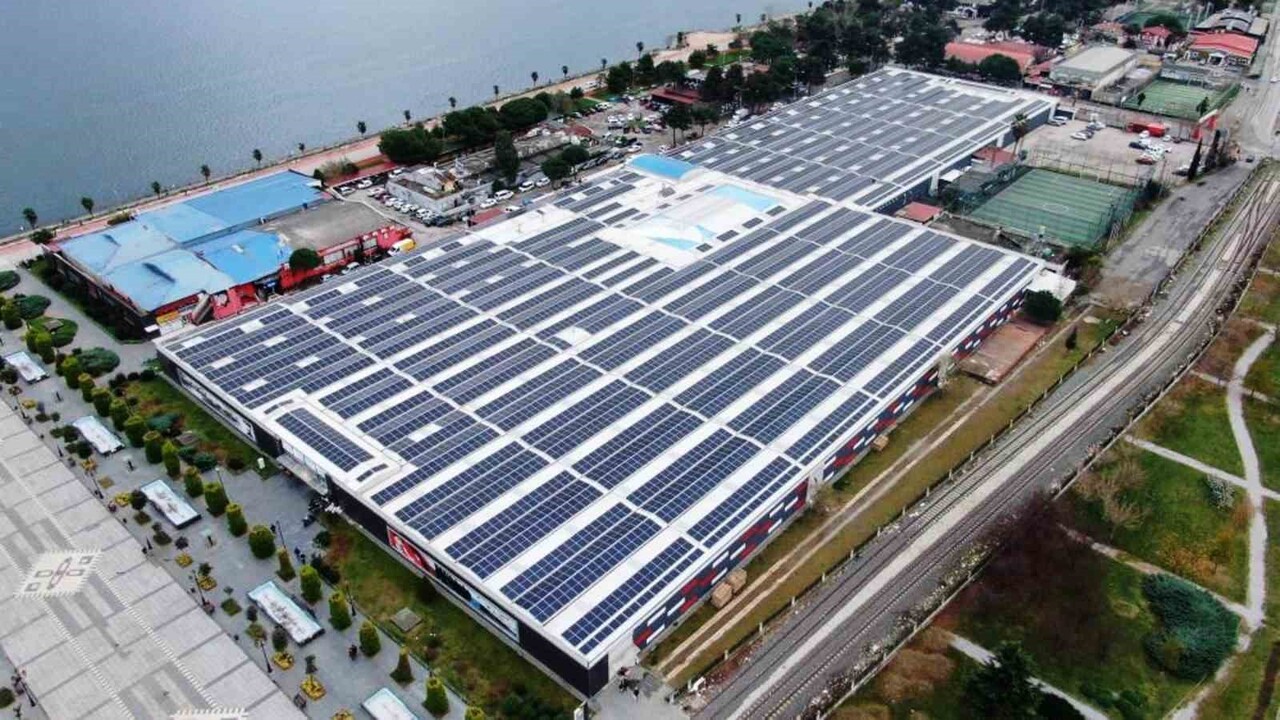 SAMSUN BÜYÜKŞEHİR BELEDİYESİ (SBB), ŞEHRİN BELLİ BÖLGELERİNDE BULUNAN GÜNEŞ ENERJİSİ SANTRALLERİ...