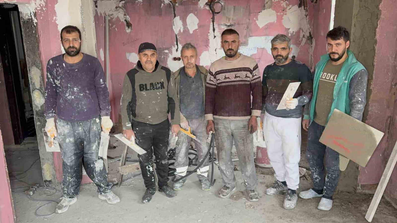 SAMSUN’UN CANİK İLÇESİNDE ÇIKAN YANGINDA EVİ TAMAMEN KULLANILAMAZ HALE GELEN 4 ÇOCUK BABASI İNŞAAT...