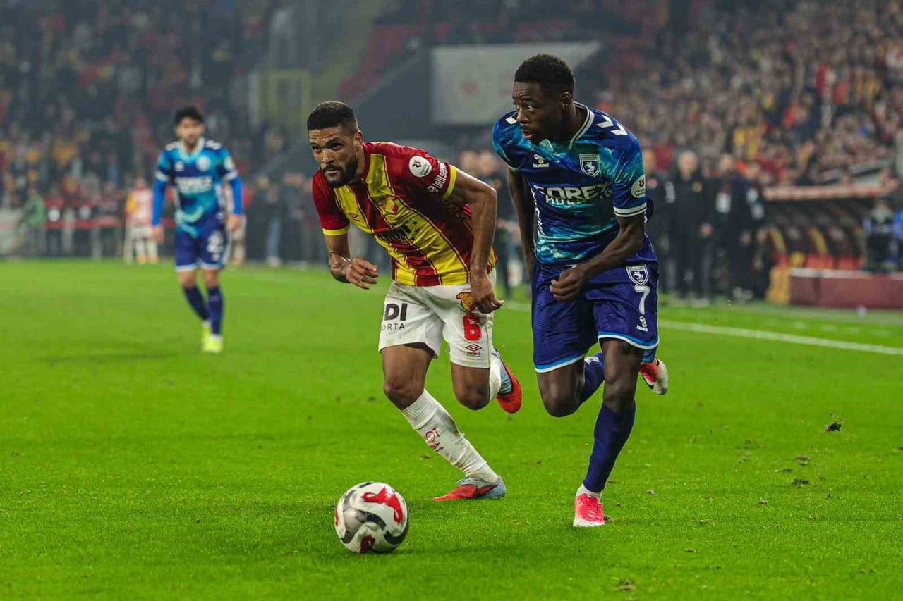 SAMSUNSPOR'UN HOLLANDALI KANAT OYUNCUSU ANTHONY MUSABA'NIN ADI FENERBAHÇE İLE ANILIYOR. (ARŞİV)