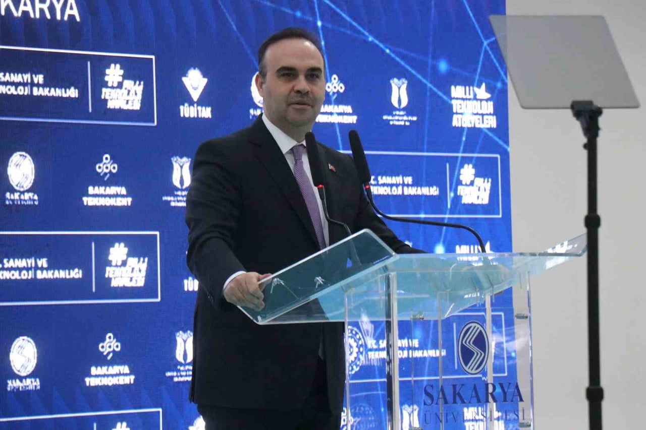 SANAYİ VE TEKNOLOJİ BAKANI MEHMET FATİH KACIR, "23 YIL ÖNCE PİYADE TÜFEĞİNİ YURT DIŞINDAN TEMİN...