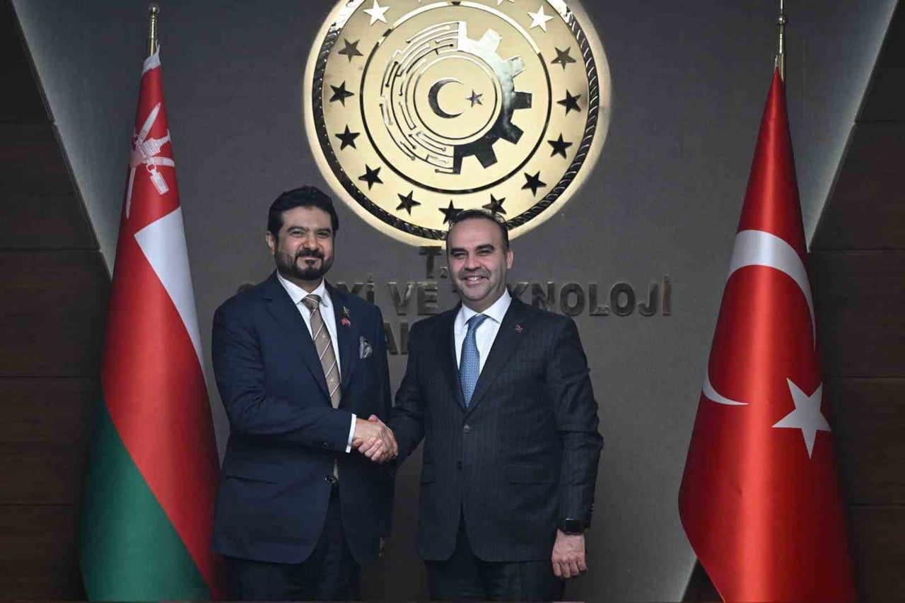 SANAYİ VE TEKNOLOJİ BAKANI MEHMET FATİH KACIR, UMMAN TİCARET, SANAYİ VE YATIRIM TEŞVİK BAKANI QAİS...