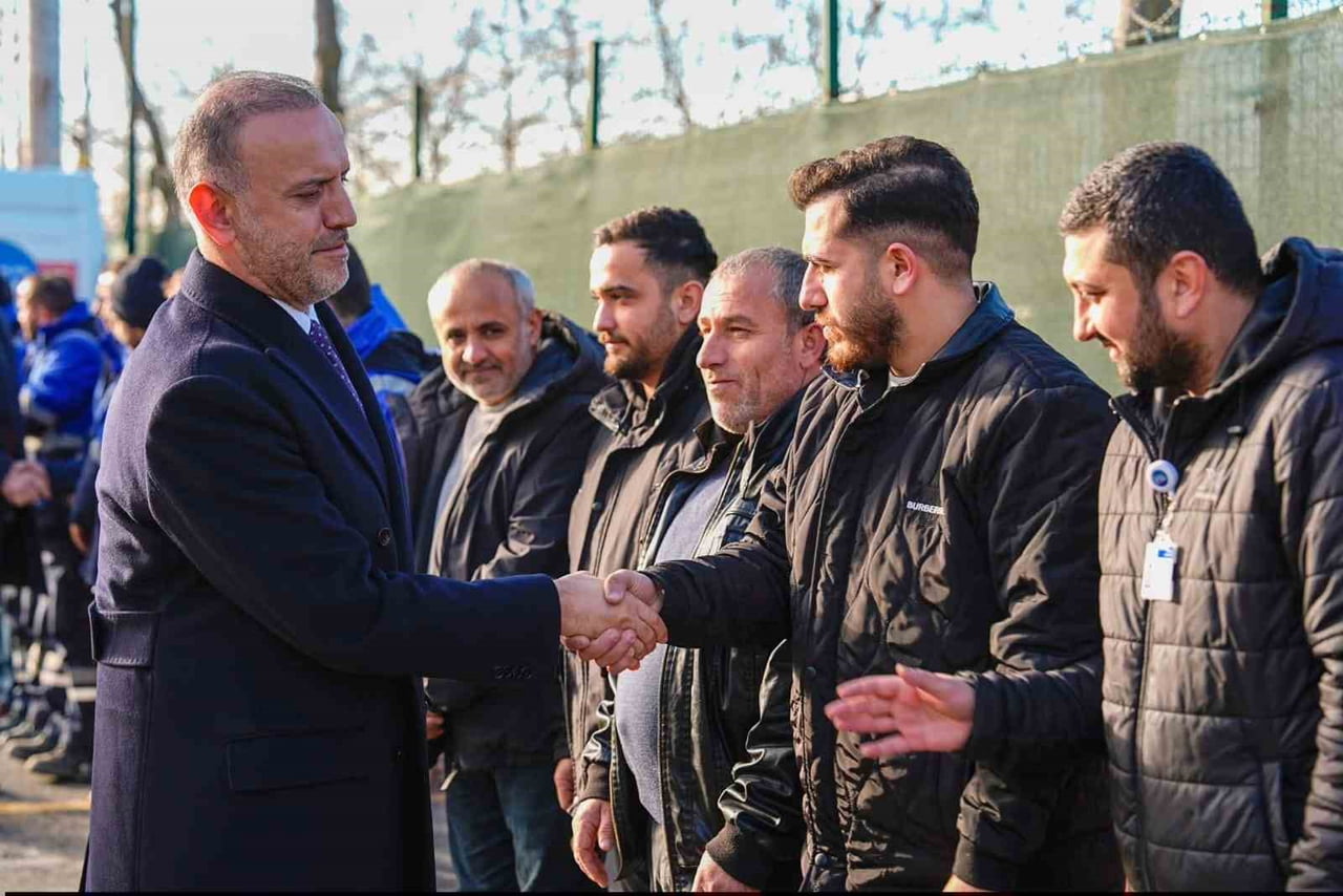 SANCAKTEPE BELEDİYE BAŞKANI ALPER YEĞİN, YENİ YIL ÖNCESİNDE BELEDİYE PERSONELİYLE BİR ARAYA...