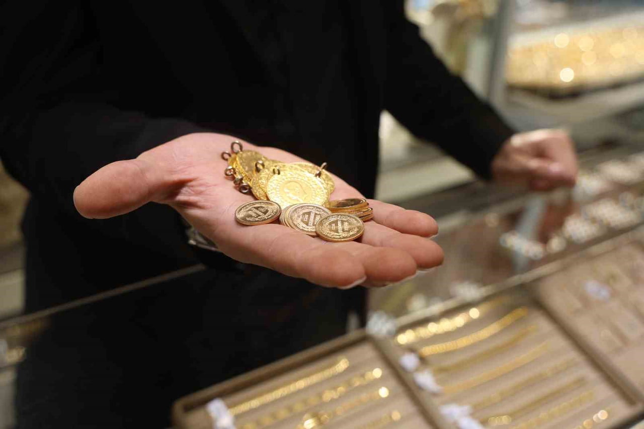 SAVAŞLARDAN VE KAOSTAN BESLENEREK FİYATI YÜKSELEN ALTININ 2026 YILINDA DA YÜKSELİŞİNİ SÜRDÜRMESİ...