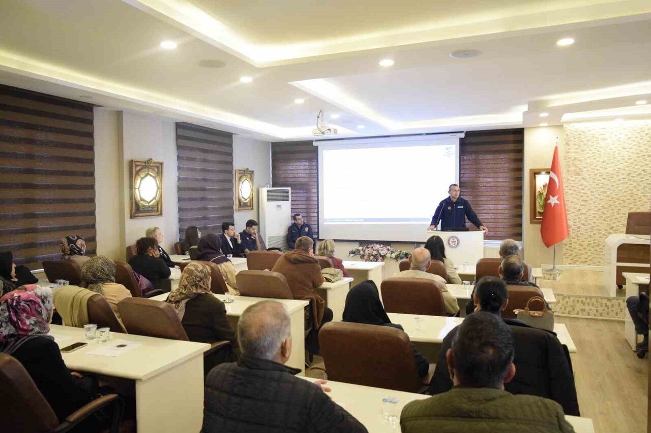 ŞEHZADELER KAYMAKAMLIĞI SYDV TARAFINDAN DÜZENLENEN PROGRAMDA ŞEHİT YAKINLARI, GAZİLER VE...