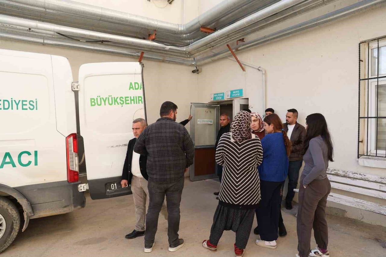 ŞENTUNA'NIN CENAZESİ, ÖLÜM NEDENİNİN BELİRLENMESİ AMACIYLA  ADLİ TIPA GÖNDERİLDİ.