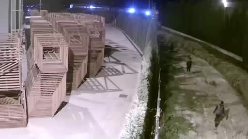 Seramiksan'daki 2 milyon Avro'luk soygun kamerada: Çelik kasayı metrelerce sürüklediler