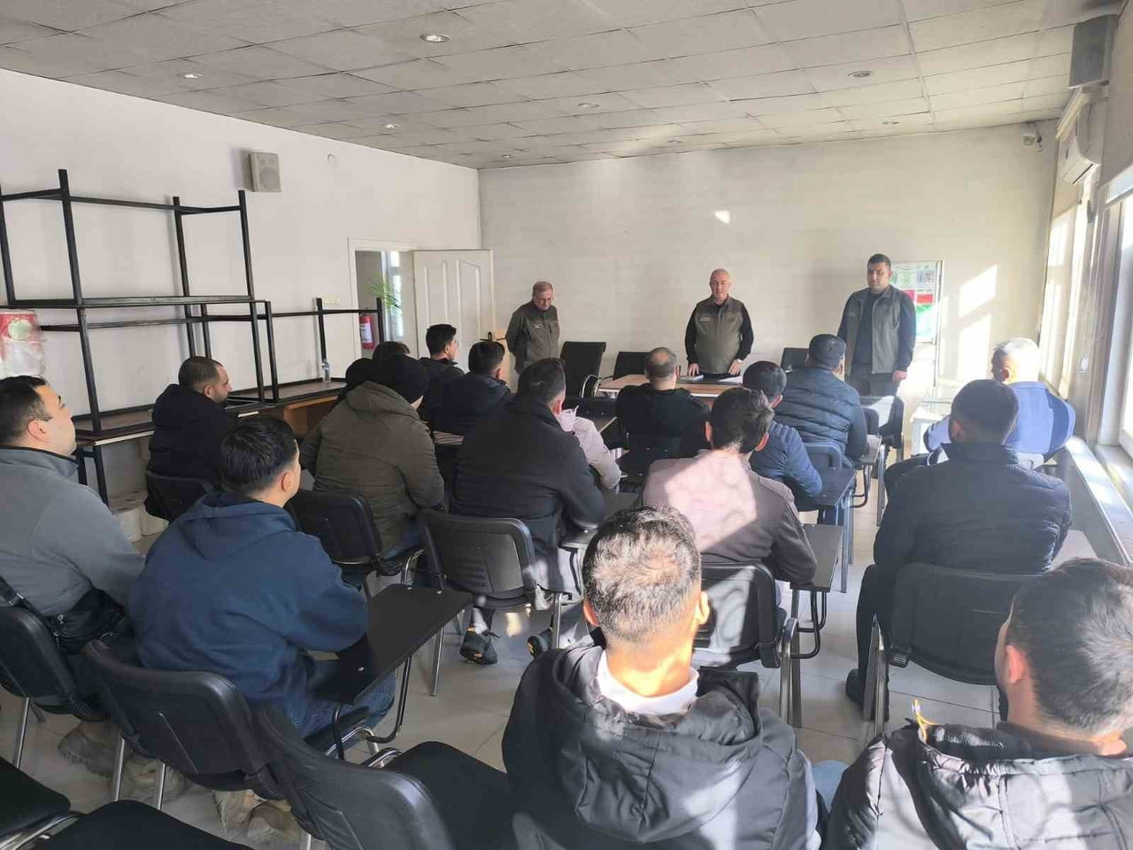 SİİRT'TE AVCILIK BELGESİ ALMAK İSTEYEN KURSİYERLERE EĞİTİM VERİLDİ.