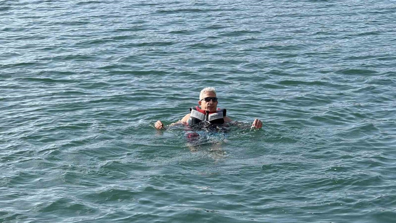 SİİRT BİR GRUP DOĞASEVER, ARALIK ORTASINDA BOTAN VADİSİNDE SUYA GİRDİLER.