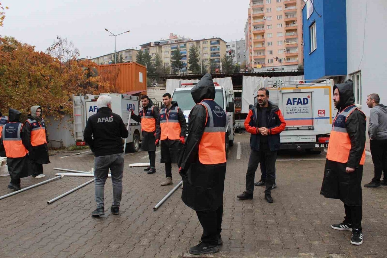 SİİRT İL AFET VE ACİL DURUM MÜDÜRLÜĞÜ, GÖNÜLLÜLER EKİBİNİ GÜÇLENDİRİYOR.