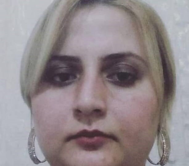 SİİRT’TE LOJMANDAKİ EVİNDE BIÇAKLANMIŞ HALDE ÖLÜ OLARAK BULUNAN 39 YAŞINDAKİ GÜLHAN BÖRÜLCE...