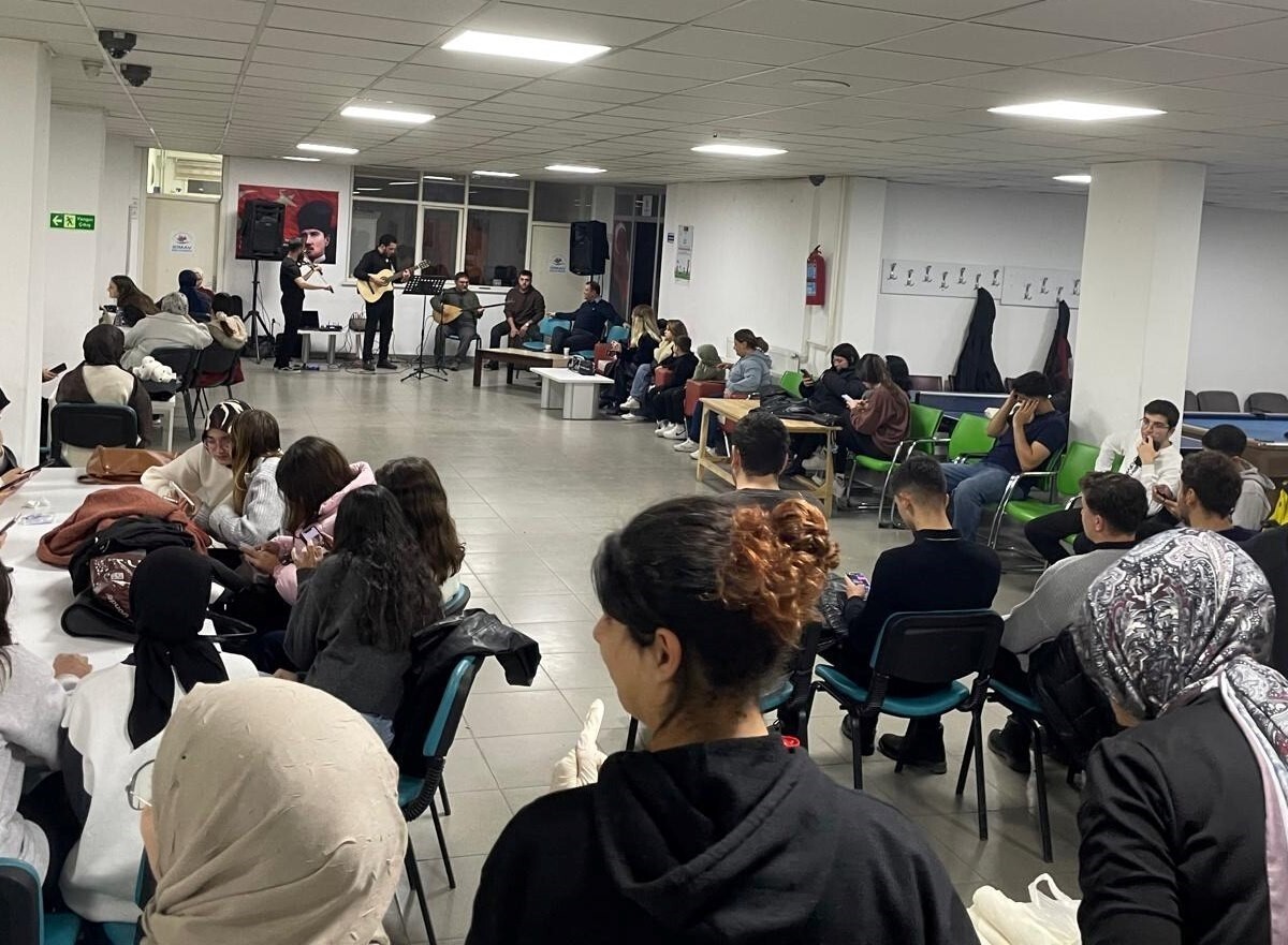 SİMAV’DA ÜNİVERSİTE ÖĞRENCİLERİNE YÖNELİK MOTİVASYON PROGRAMI DÜZENLENDİ